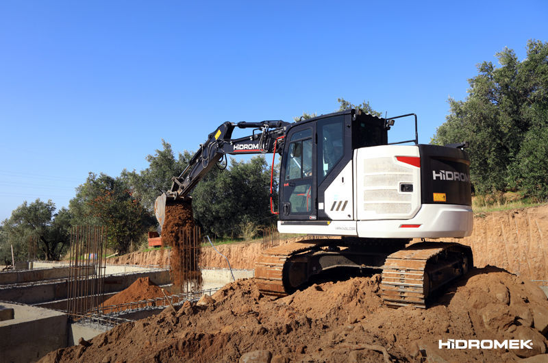 Excavadora Intermedia Hmk Lc Sr Hidromek Co Con Orugas