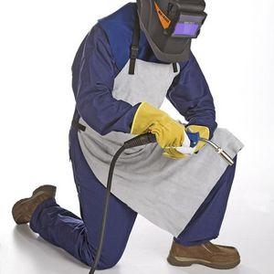 delantal de trabajo / contra los arcos eléctricos / de cuero / para soldaduras