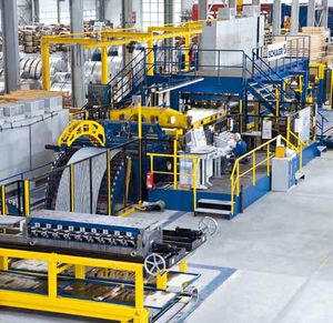 línea de corte transversal alimentada por bobina / para metal / CNC / para la industria del automóvil