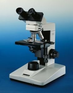 microscopio óptico / con cámara digital / para aplicaciones médicas