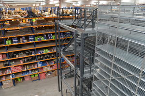 entreplanta industrial con sistema de ordenación / para palés / para suelo industrial