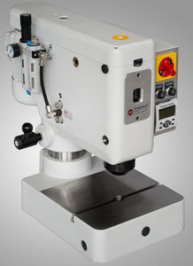 máquina de remachado manual / neumática / radial / de sobremesa