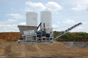 planta de hormigón móvil / compacta / continua