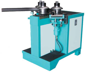 máquina curvadora hidráulica / de perfiles / con 3 rodillos motores / multieje