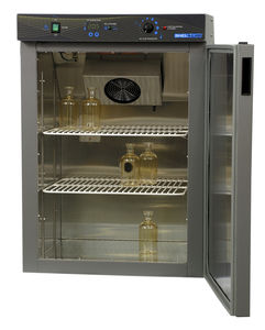 incubadora de laboratorio / de convección natural / de efecto Peltier / refrigerada