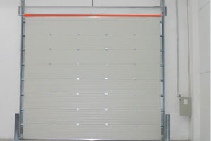 puertas seccionales / de metal / industriales / para exterior