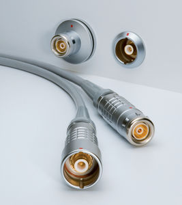 conector de datos / coaxial / DIN / de extensión-retracción