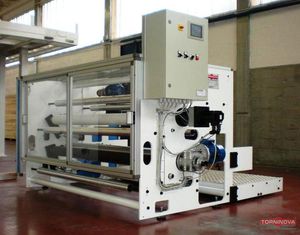 máquina perforadora en línea / para línea de extrusión / para films de plástico