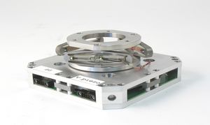 platina de posicionamiento XYZ / piezoeléctrica / 3 ejes