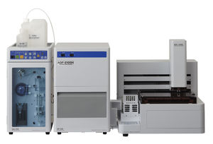 cromatógrafo iónica / de laboratorio / multidetectores / con muestreador automático