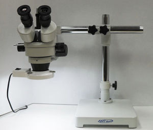 microscopio de alta definición / de inspección / trinocular / con zoom