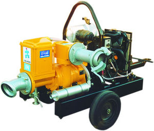 bomba de agua / con motor térmico / centrífuga / de alto rendimiento