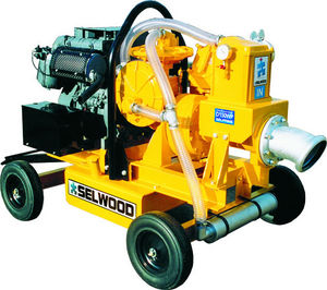 bomba de agua / con motor térmico / centrífuga / de alto rendimiento