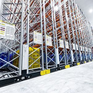 sistema de estanterías con paleta / para cargas pesadas / para carga alargada / móvil