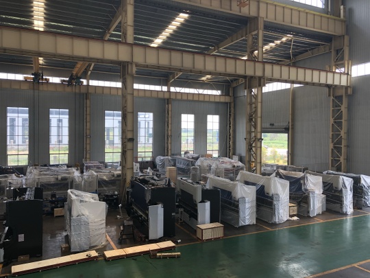 Accurl Machine Tools Photo 4