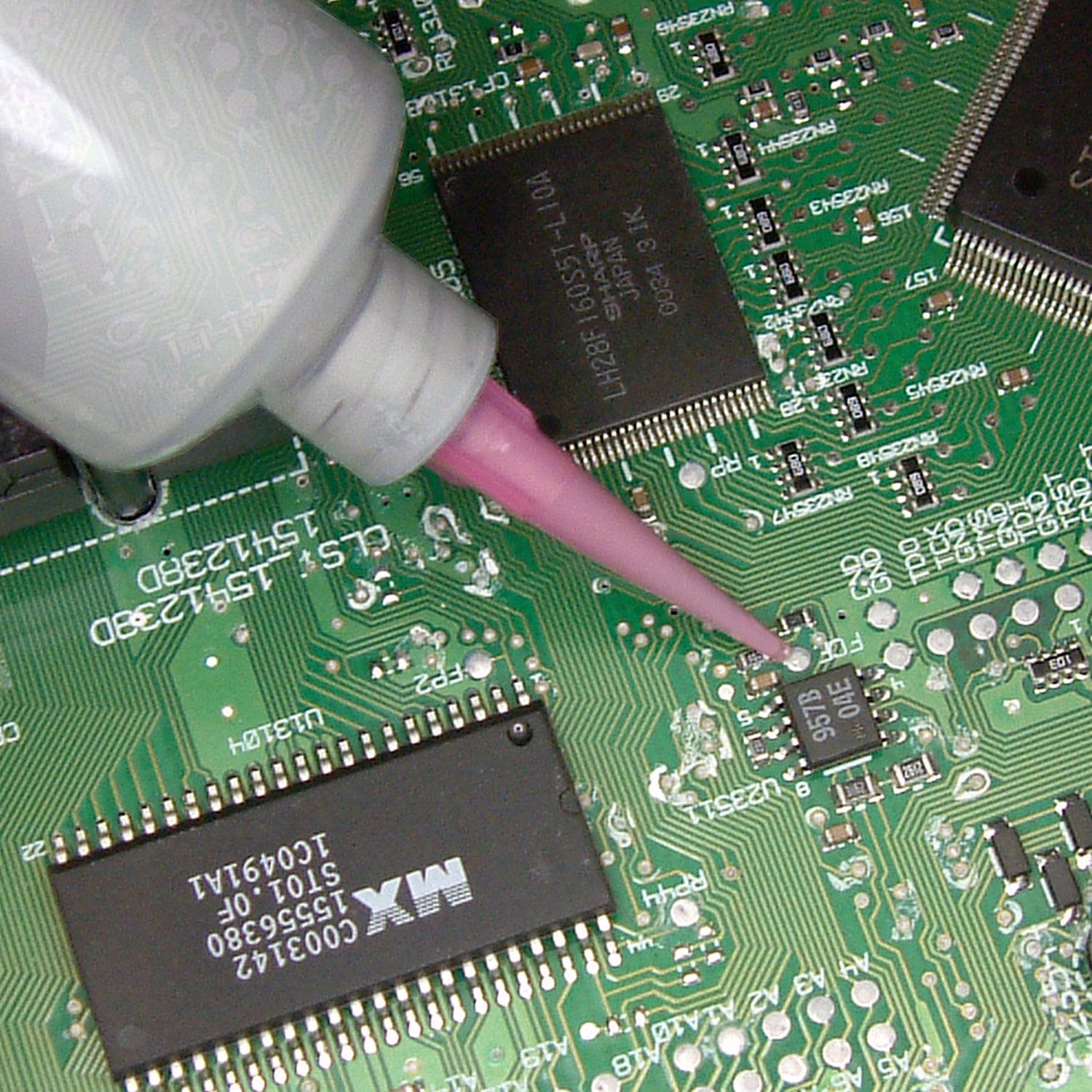 Resina epoxi UV15X2GT Master Bond para la electrónica / de ciclos térmicos / translúcida