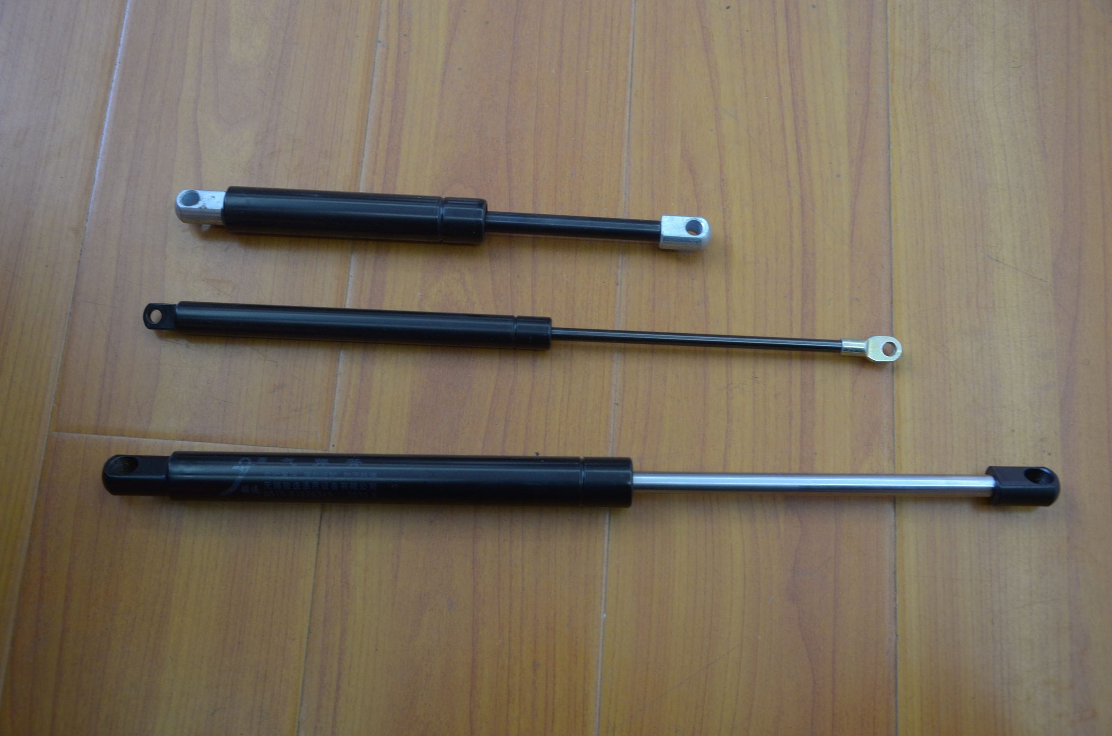 Muelle de gas de acero inoxidable Ningbo GasTac Gas Spring Co.,Ltd