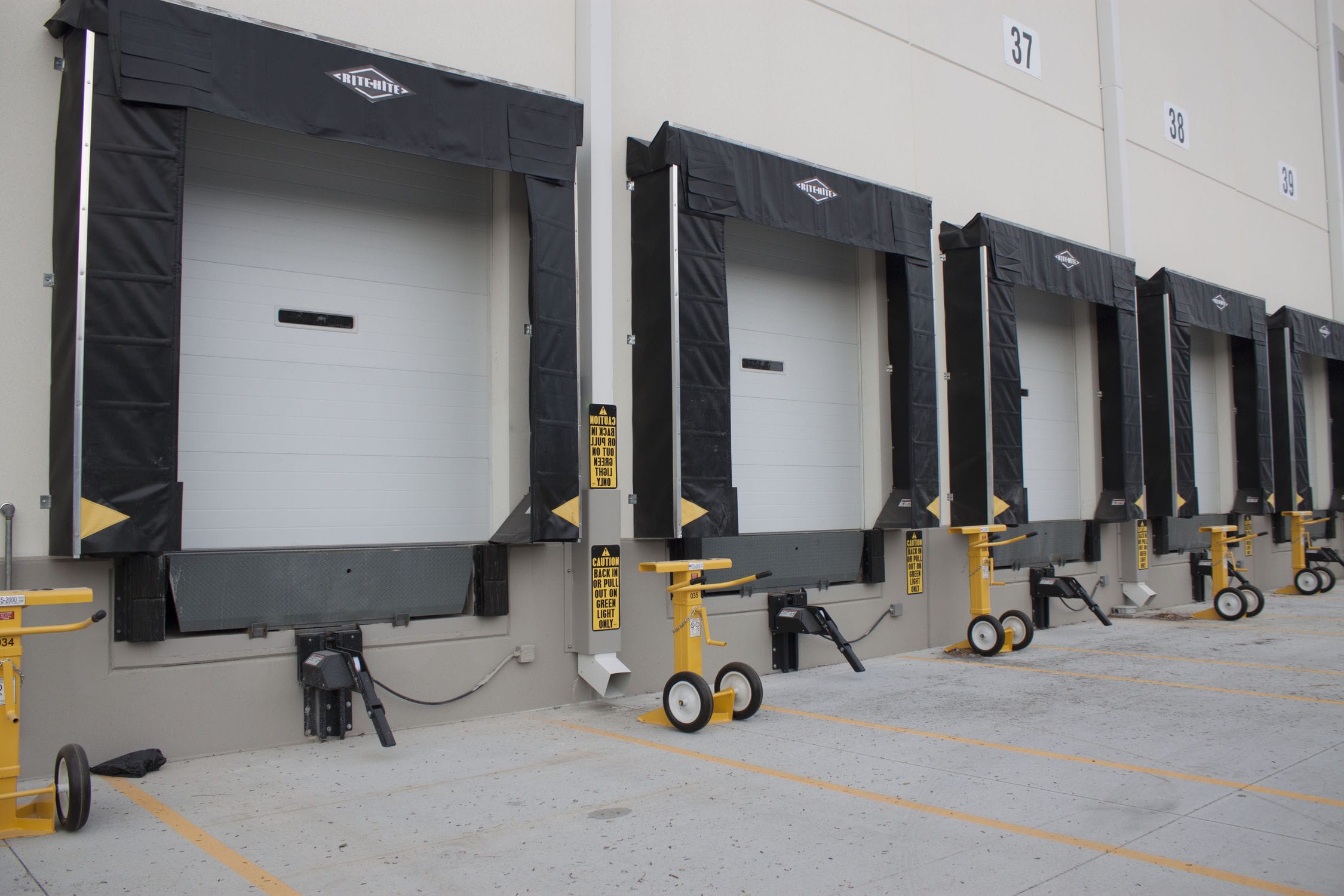 Abrigo para muelle de carga flexible Survivor™ RiteHite del