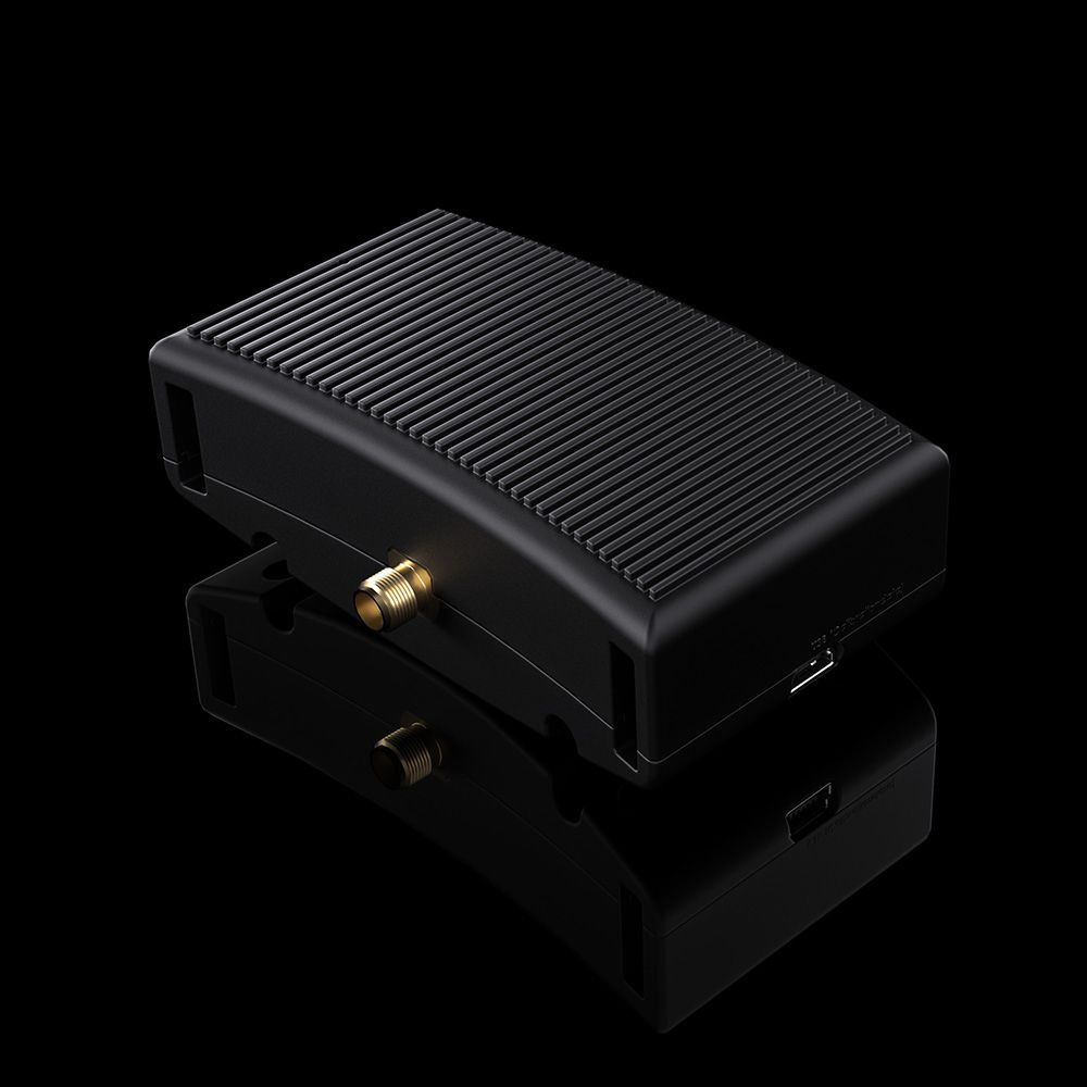 Preamplificador UHF Cahors CAM136-4G - 1 Entrada, Ganancia 36dB, Frecuencia 470-790 MHz - Mejora La Señal De TV