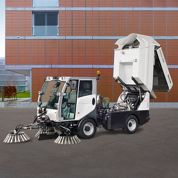 Barredora aspiradora compacta / de calle / con operador a bordo / diésel CityCat 2020 Bucher