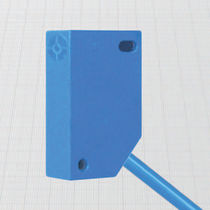 Sensor de proximidad inductivo / rectangular...