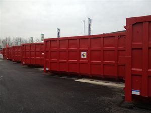 contenedor de basura de metal