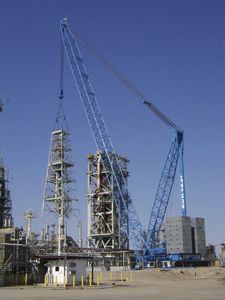 grúa con orugas / en celosía / para obra de construcción / de carga