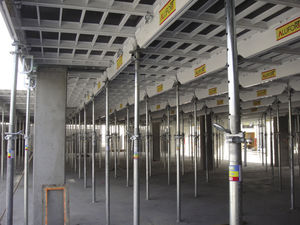 puntal de acero