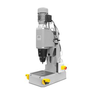 máquina remachadora neumática