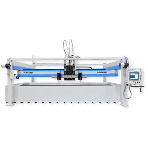 máquina de corte con chorro de agua abrasivo 1