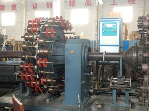 línea de extrusión para tubos reforzados de acero
