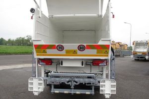 compactador de basura móvil