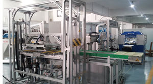 máquina para aplicación de cola
