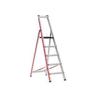 escalera de tijera estacionaria