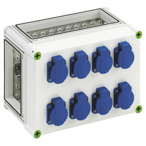 caja eléctrica con toma de corriente 1