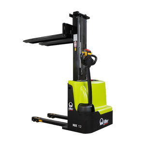 apiladora eléctrica 1