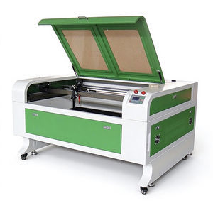 máquina de corte láser CO2