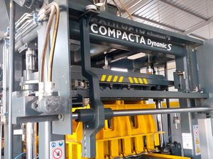 máquina para fabricación de bloques de hormigón