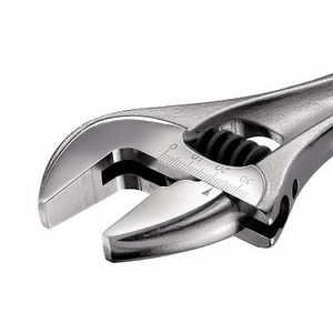 llave inglesa de cromo
