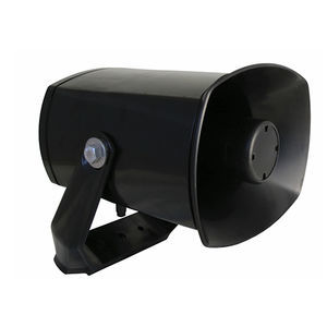 altavoz fijado en escuadra 1