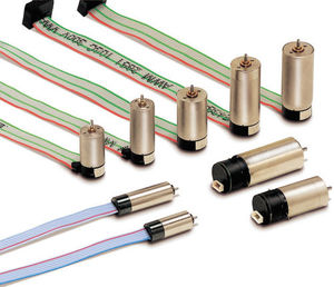 encoder rotativo incremental / magnético / con árbol macizo / para la industria