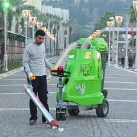 barredora aspiradora con operador a pie