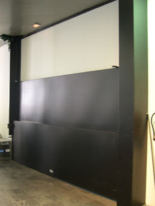 puerta de metal