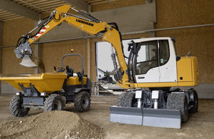 excavadora intermedia