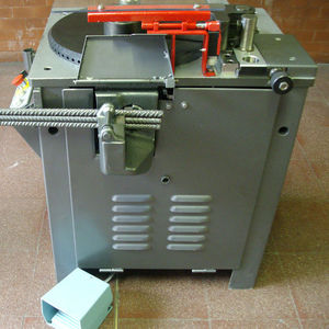 máquina curvadora eléctrica