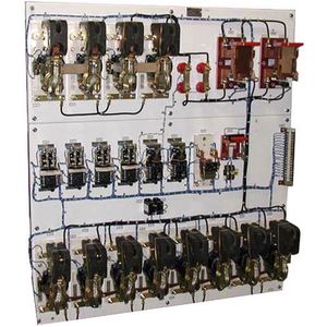 puesto de mando para grúas con ajuste eléctrico