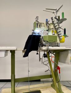 máquina overlock de brazo cilíndrico