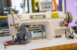 máquina de coser interlock 1