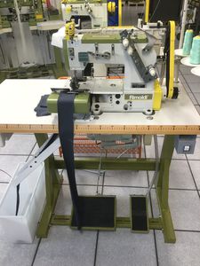 máquina de coser con cortahilos 1