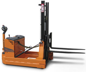 apiladora eléctrica 1